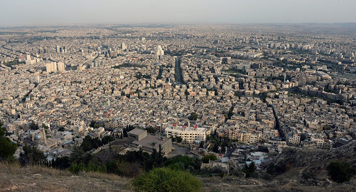 Car explosion in Central Damascus wounds 1